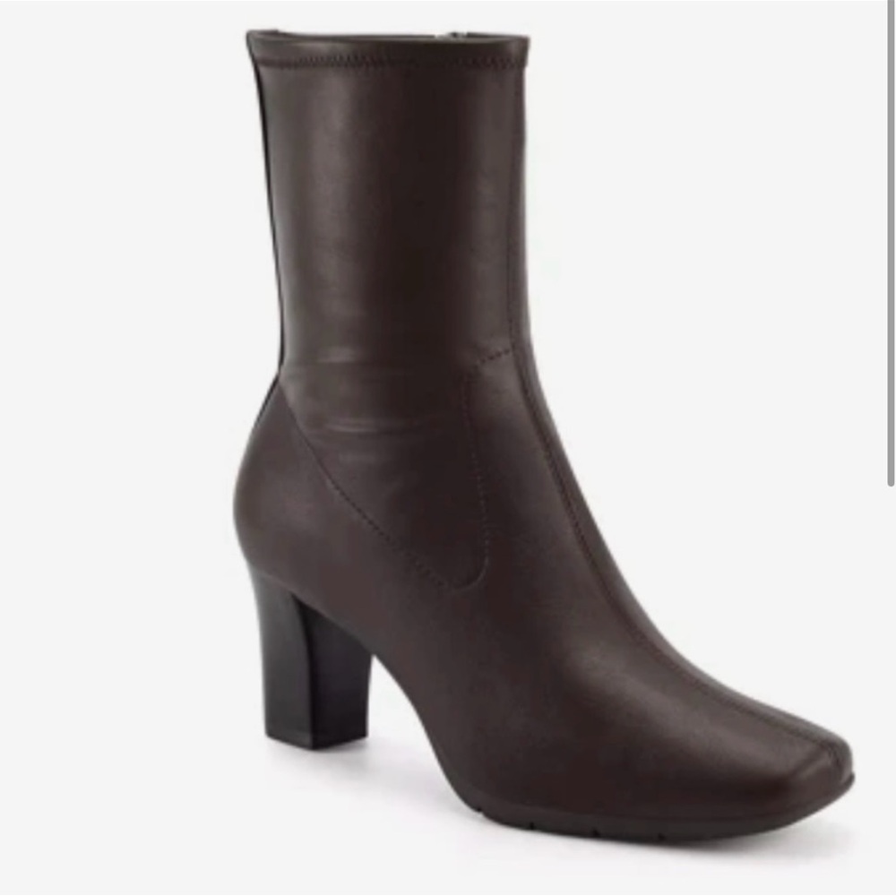 Aerosoles Woman’s Cinnamon Brown Boots Size 8.5M
